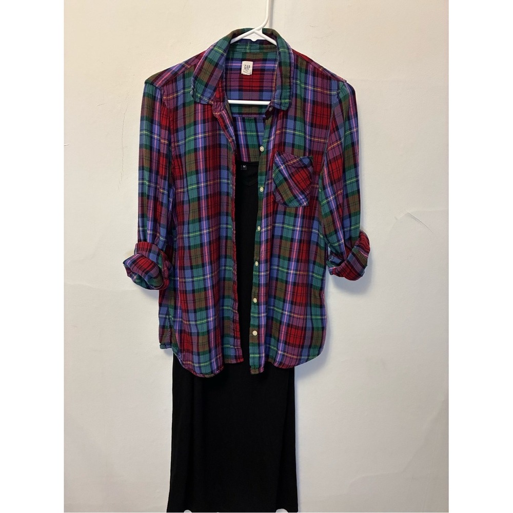 Vintage GAP Soft Cotton Plaid  Button-Down Shirt in Red and Green Med.